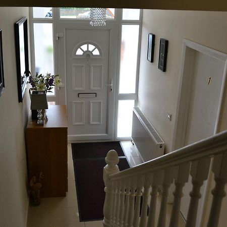 Annie'S Guest House Farnborough  Dış mekan fotoğraf