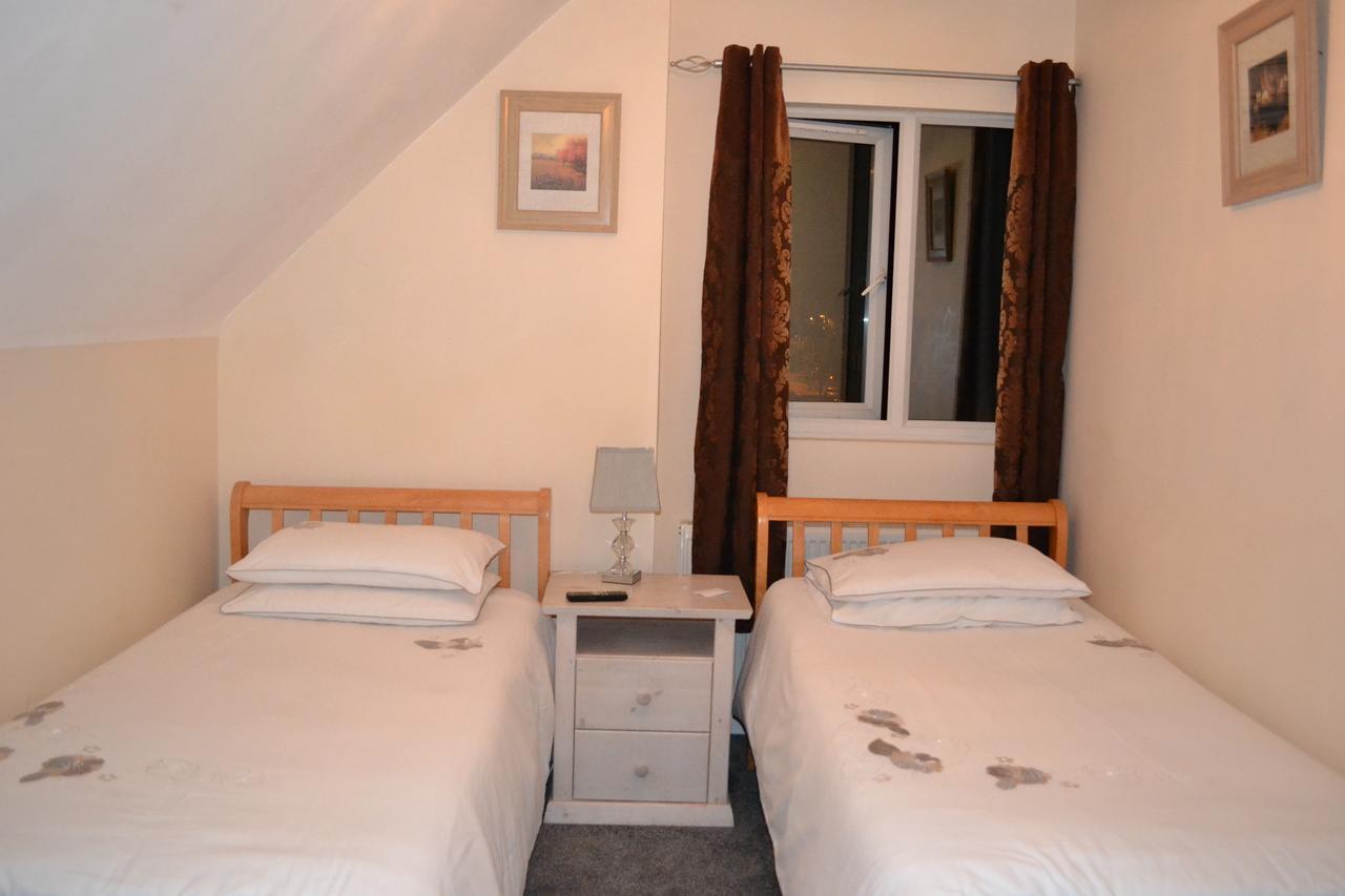Annie'S Guest House Farnborough  Dış mekan fotoğraf